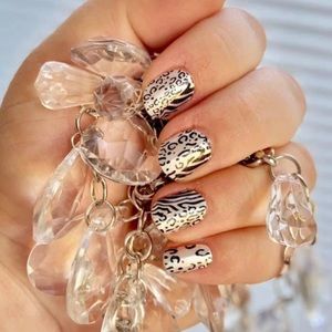 Color Street RETIRED & HTF SET - Zebra On The Spot